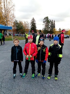 P12 sarjan KiurU 3 juoksijat Marius, Otso, Niilo ja Joel.